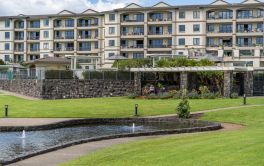 Ryman's Edmund Hillary Village Water feature