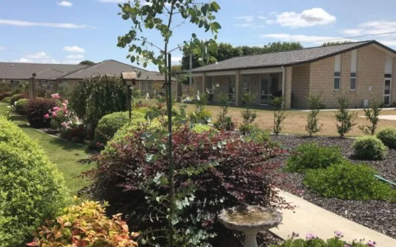 Retirement Village Roseland Park