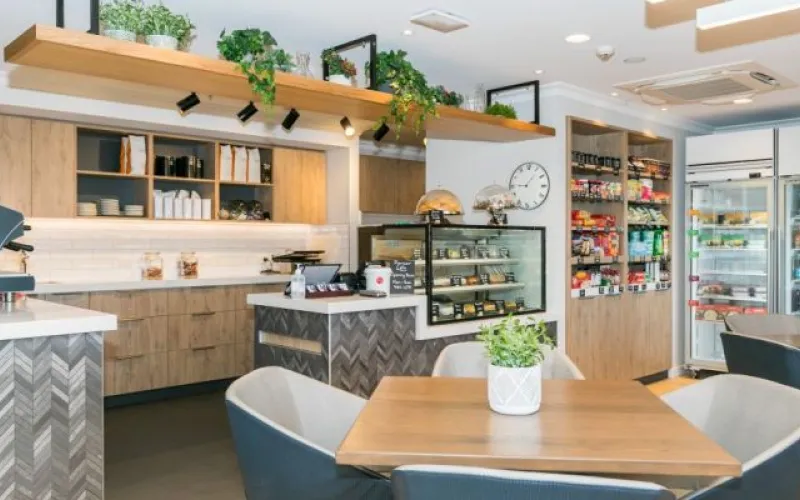 Village Caf&eacute;